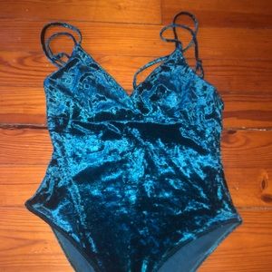 🤩Forever 21 size small onesie!!🤩